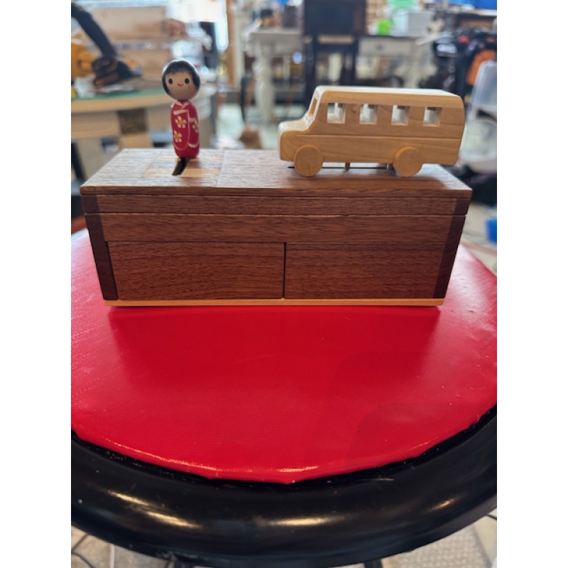 Karakuri Watch Out! Puzzle Box