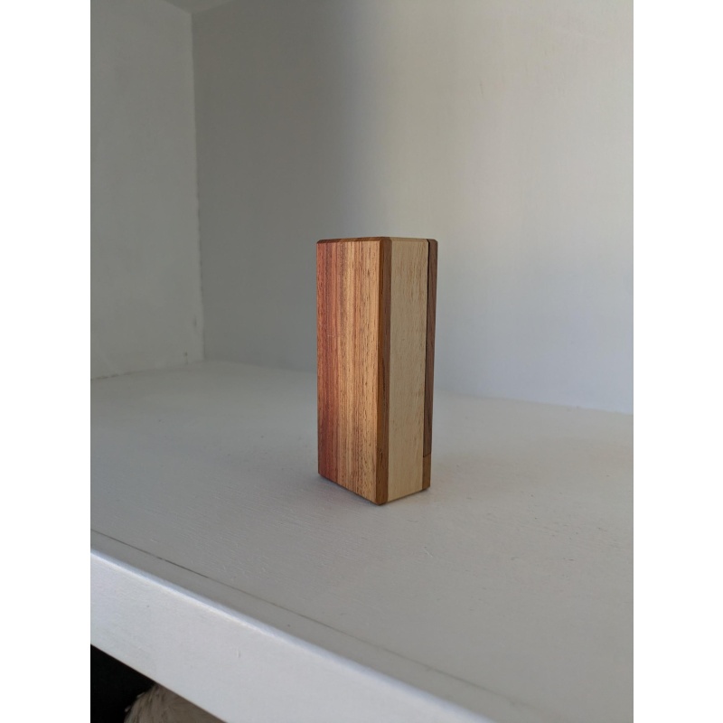 Juno - Coin Case