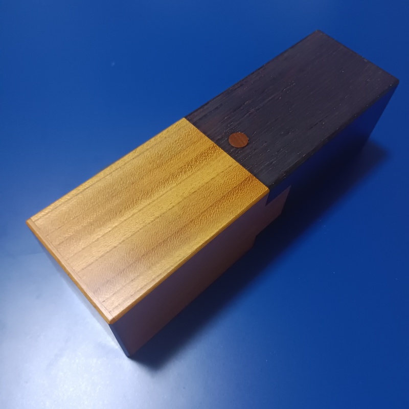 "Pneumatic Box"(M-18) Karakuri Box Akio Kamei