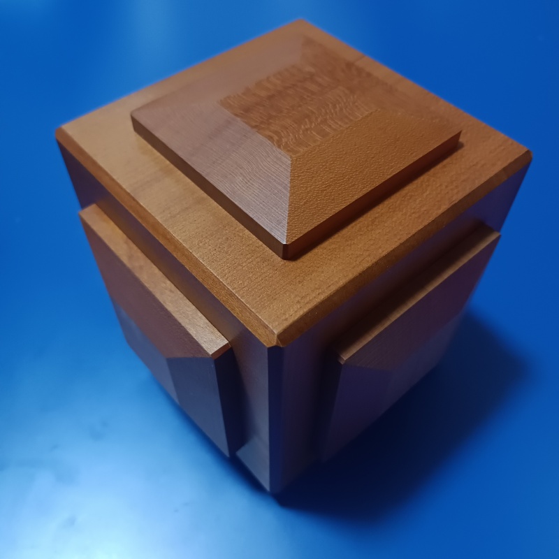"Tortuous Box"(M-2) Karakuri Box Akio Kamei