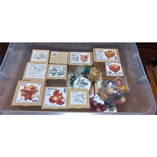 33 Set of Vin & Co Wooden Puzzle Brand New!!