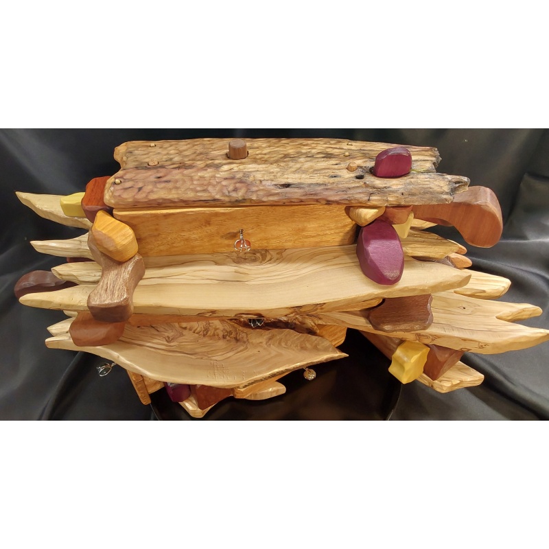 Puzzle Born From the Sand