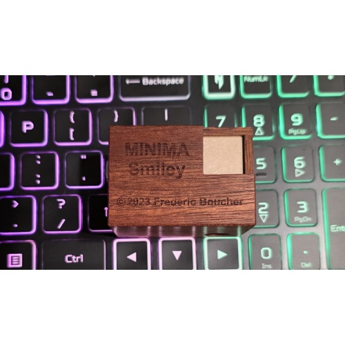 Minima Smiley by Fredric Boucher/Pelikan Puzzles