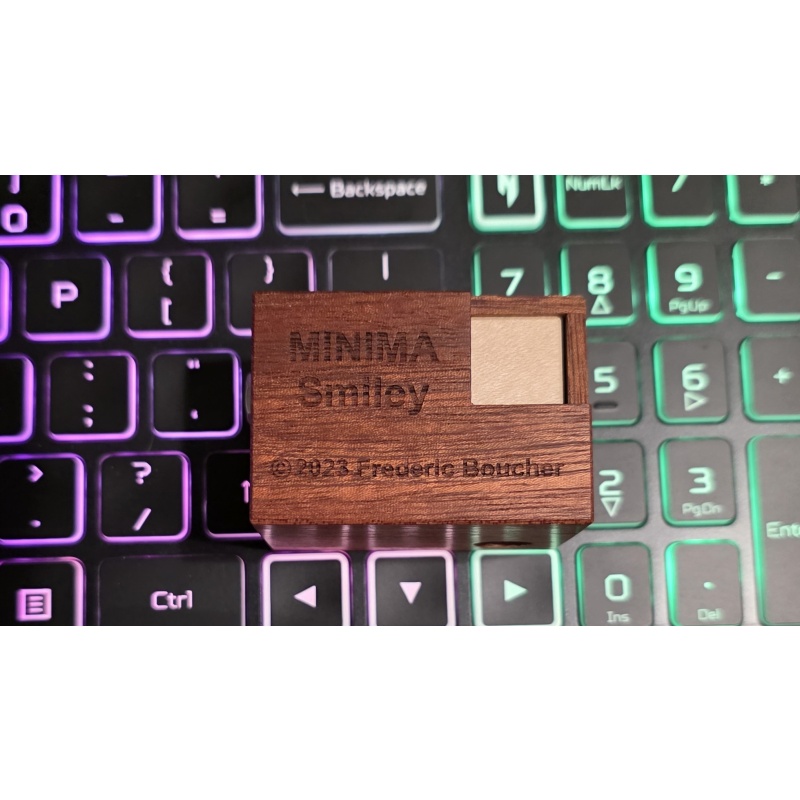Minima Smiley by Fredric Boucher/Pelikan Puzzles