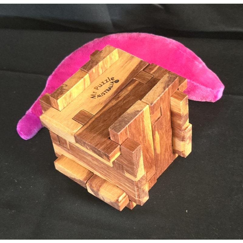 "Mr. Puzzle Australia" 12-Piece Wooden Burr Puzzle by Bill Darrah - Mackay Cedar