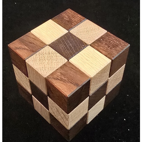 RARE IPP19 “Two-Way Checkerboard Cube” – From the Personal Collection of Master Designer Bill Darrah