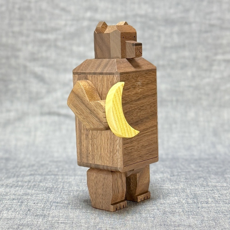 Moon and Bear by Yoh Kakuda KCG