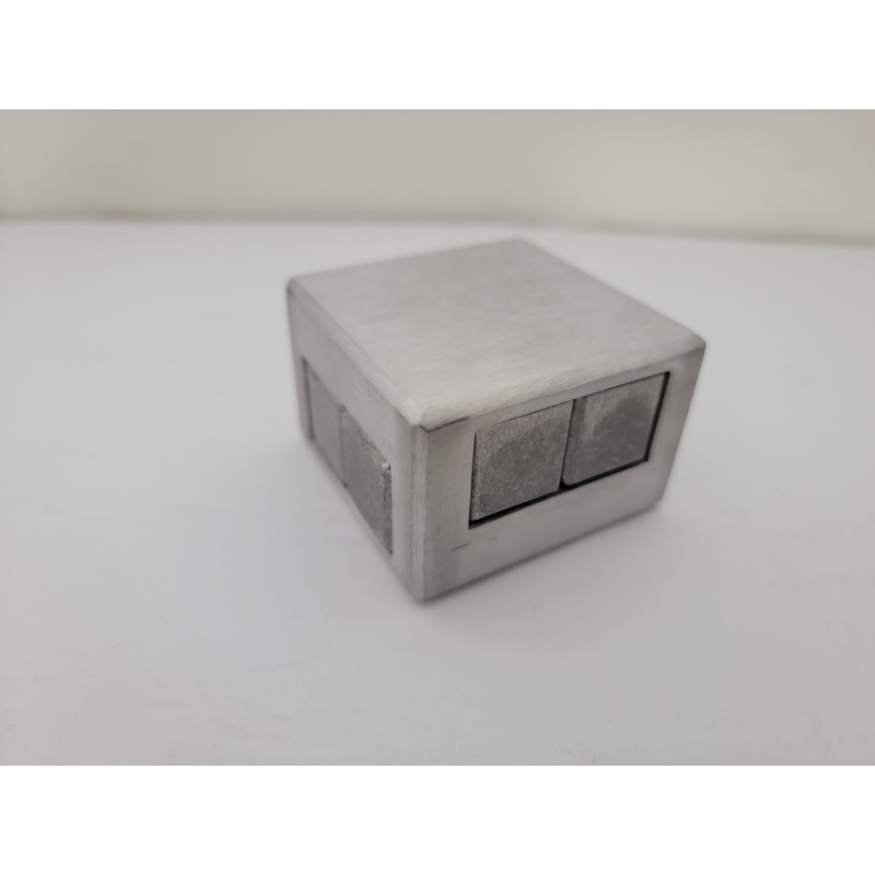 Piston Box by Marcel Gillen with solution and original box.