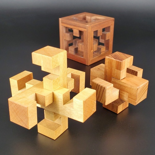 Vectes and Ghidorah by Alfons Eyckmans,Yavuz Demirhan, and Eric Fuller