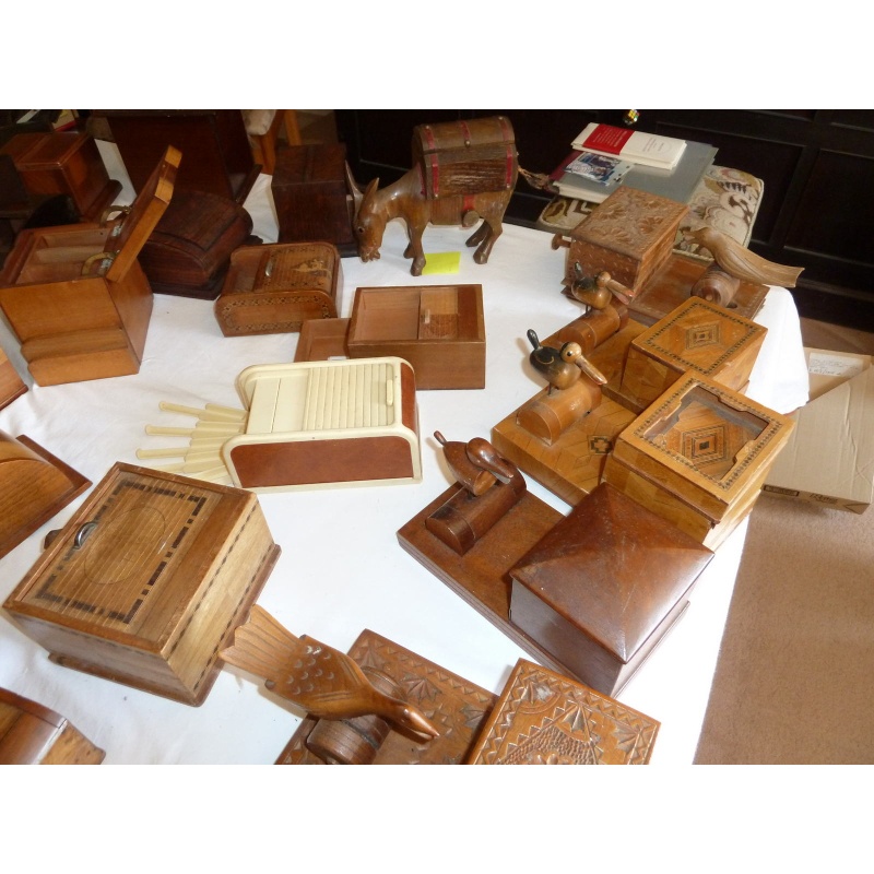 Fifty Eight mechanical Cigarette Boxes
