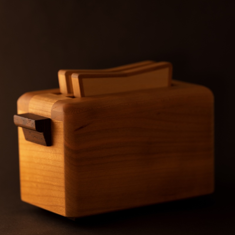 Toaster (small) by Akio Kamei