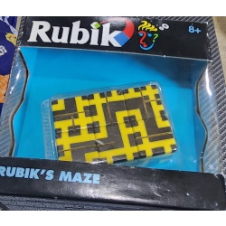 Rubiks Maze