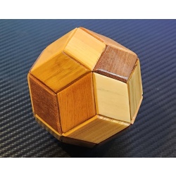 Ze Chinnyhedron by Stephen Chin / Chinnomotto IPP29