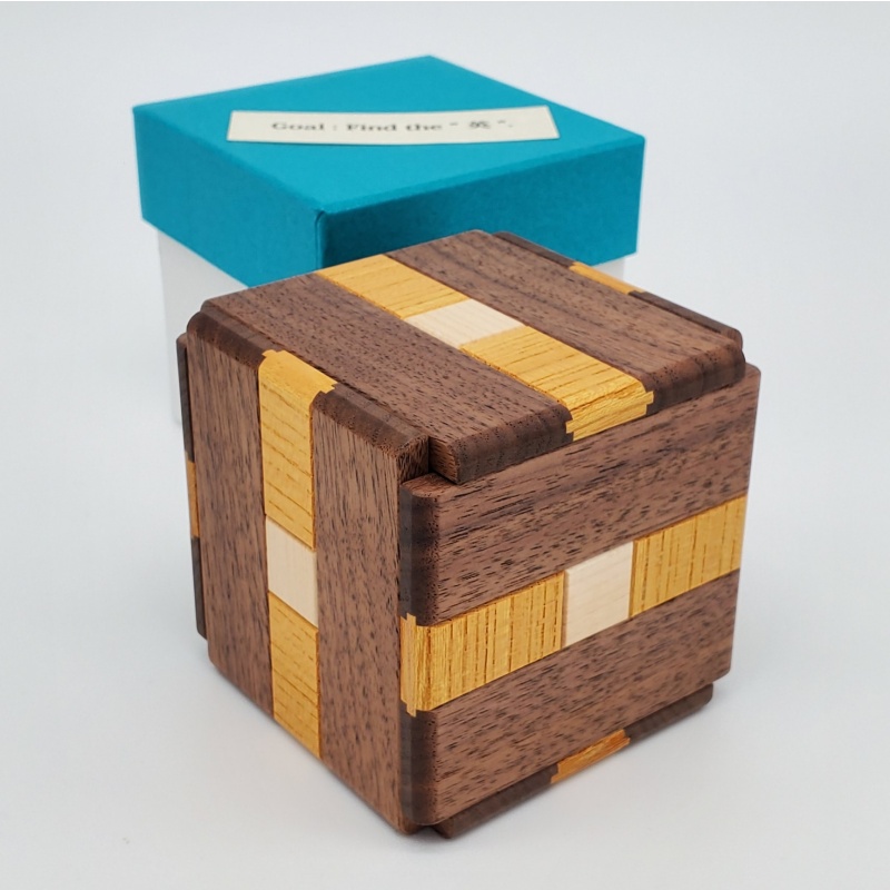 Vertical Bars Box (KW-45) by Hideaki Kawashima