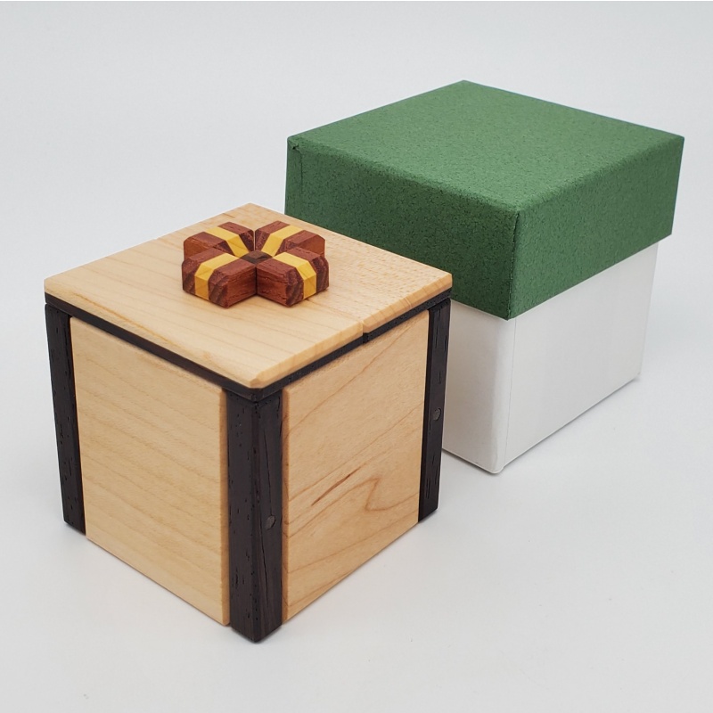 Reversible Box (SS-14) by Shou Sugimoto