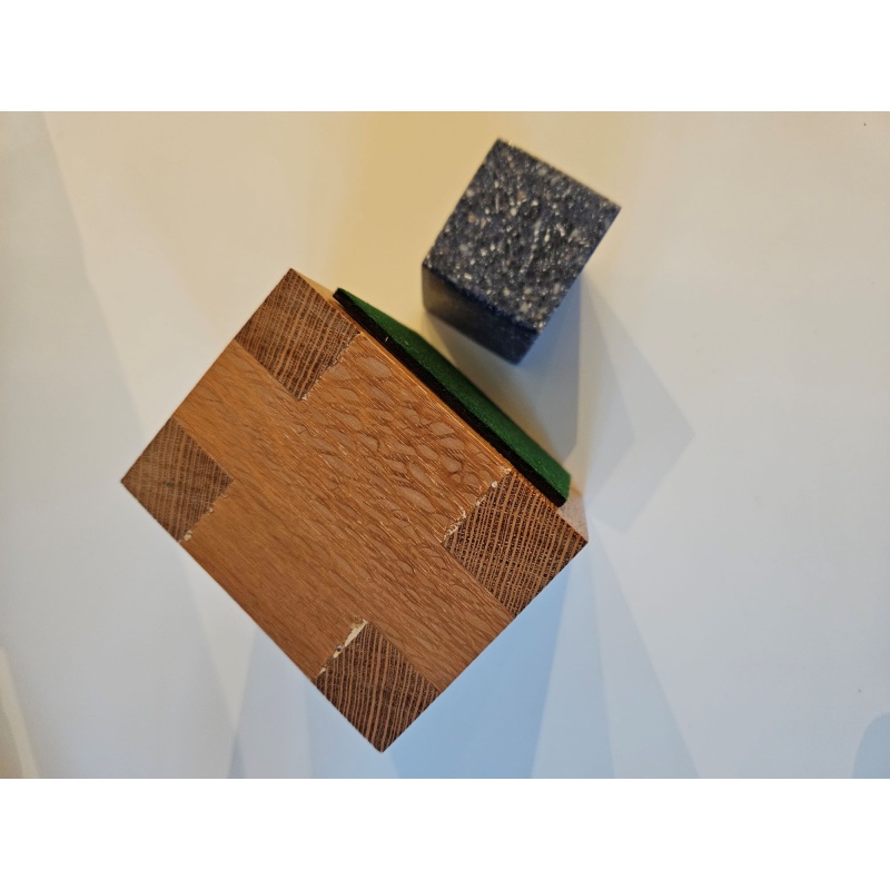 One block puzzle by Simon Nightingale