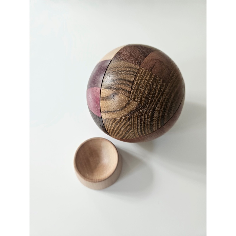 Mochalov ball by Pelikan