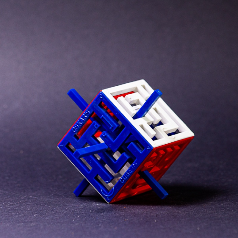 Oskars Cube by Oskar van Deventer