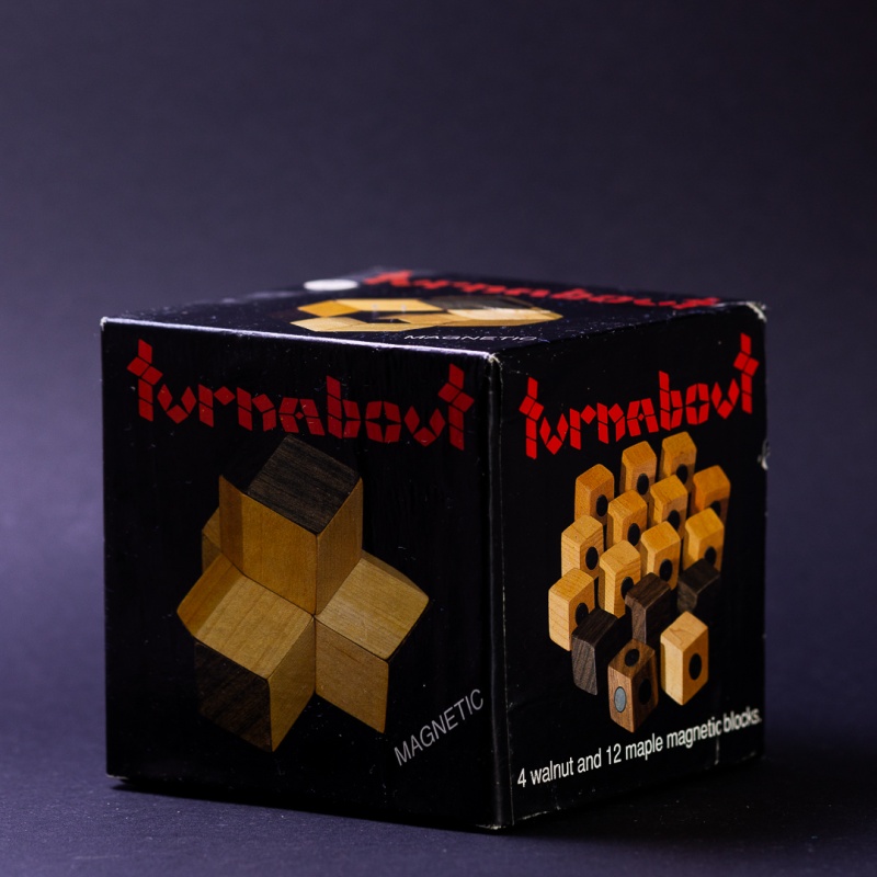 Turnabout – Magnetic Blocks