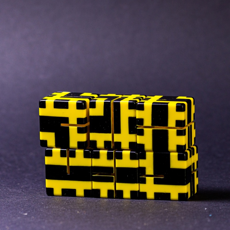 Rubik's Maze by Jozsef Bognar and Ernő Rubik