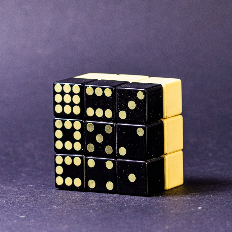 Magic Domino by  Ernő Rubik