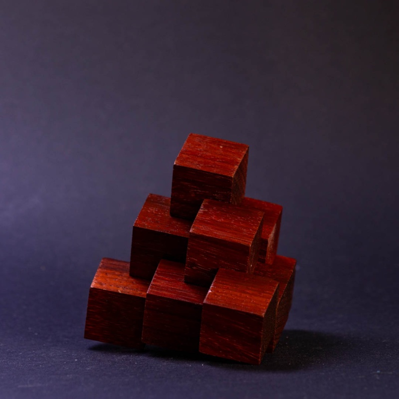 Würfel Pyramide D2030 by J.C.Constantin