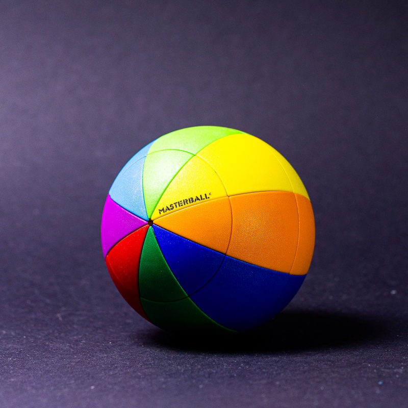 Geomaster Masterball aka Rainbow by Dr. Geza Gyovai