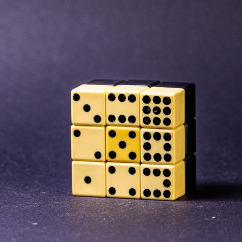 Magic Domino by  Ernő Rubik
