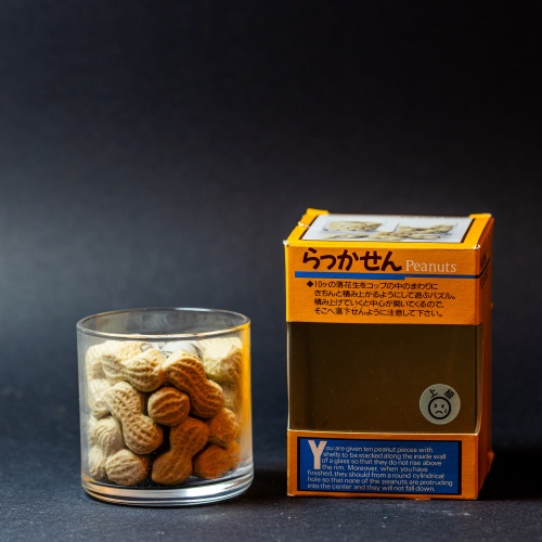 PEANUTS by Toyo Glass