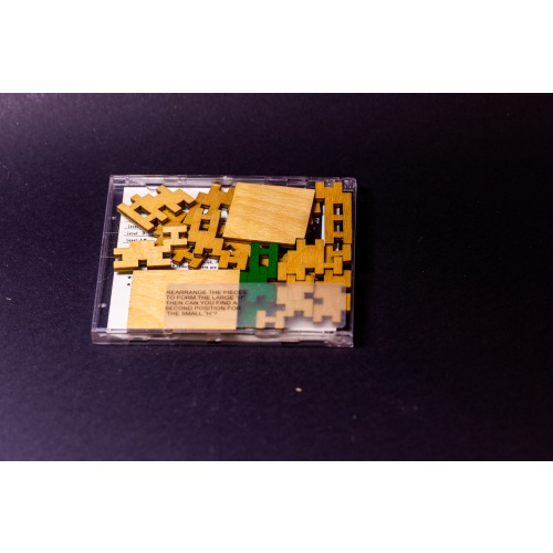 COMPACT PUZZLE – H puzzle by Robert Longstaff Workshops