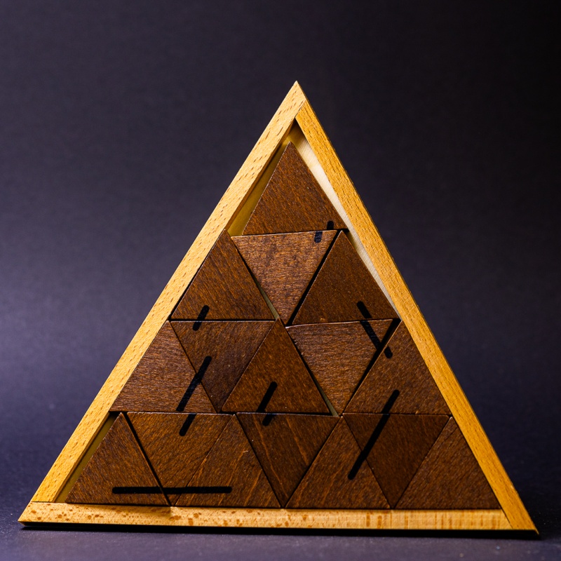 Pyramide Solitaire by L'Arbre à Jouer