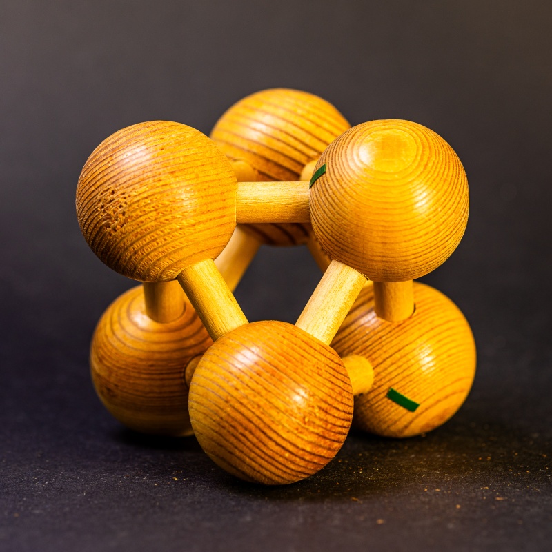 Atom problem by Aarikka