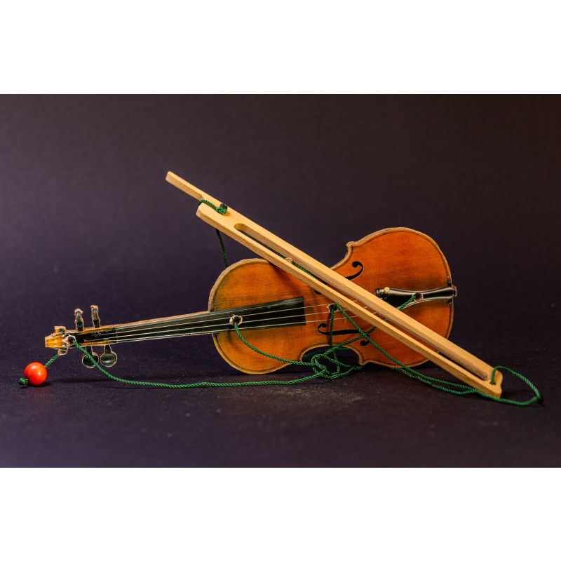 The tangled Violin Puzzle