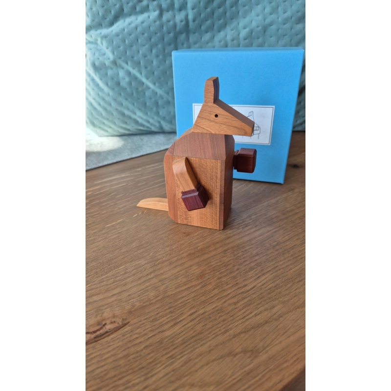 Boxing Kangaroo by Yoh Kakuda