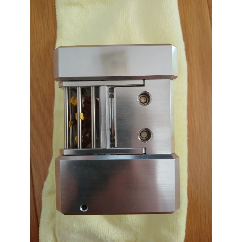 Bananas by Jon Keegan