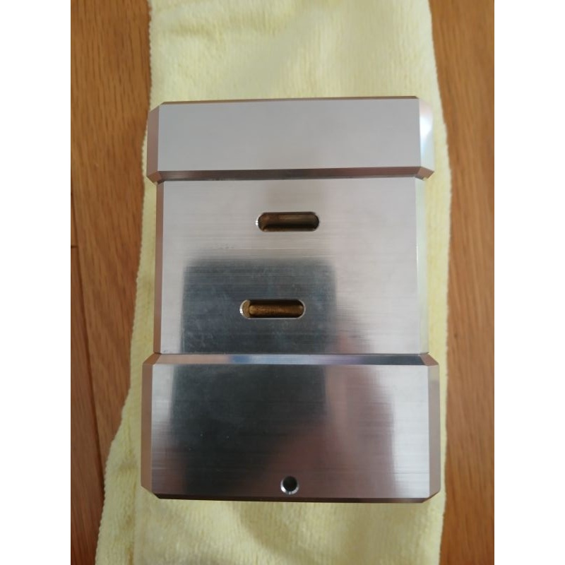 Bananas by Jon Keegan