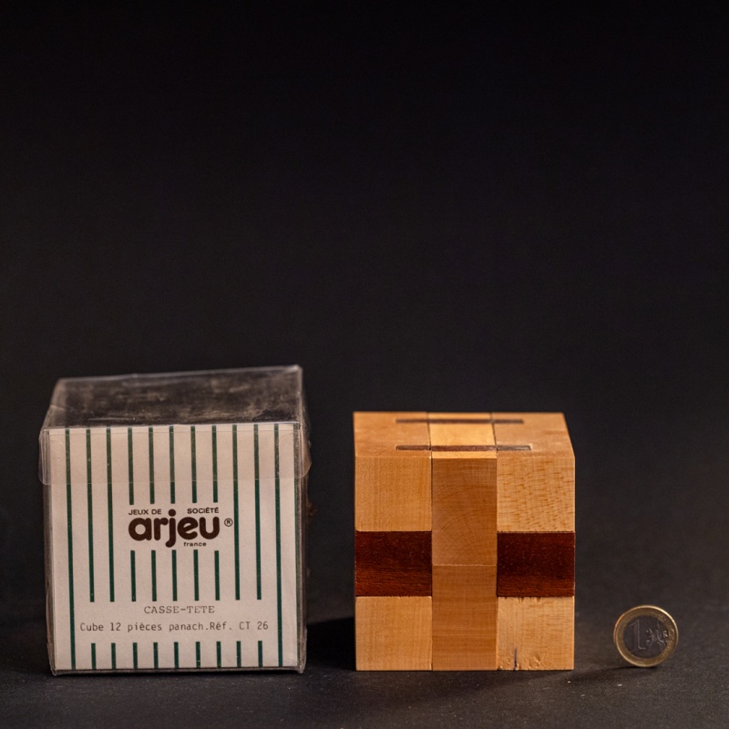 CT 26 Cube 12 by Arjeu