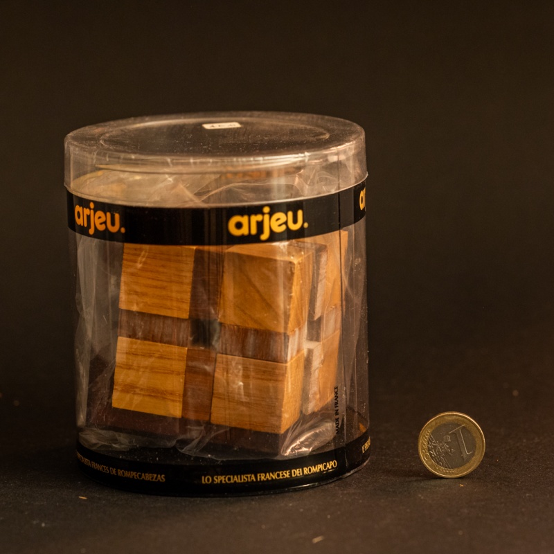 CT 437 Californie by Arjeu