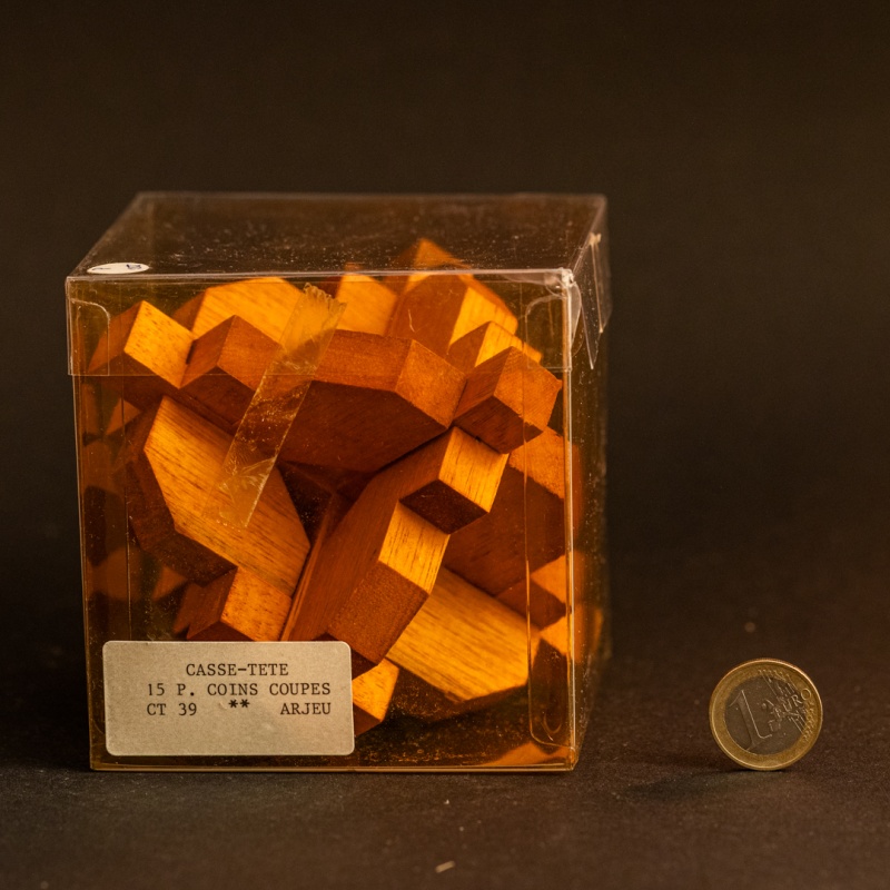 CT 39 Shooting Star – 10cm by Arjeu