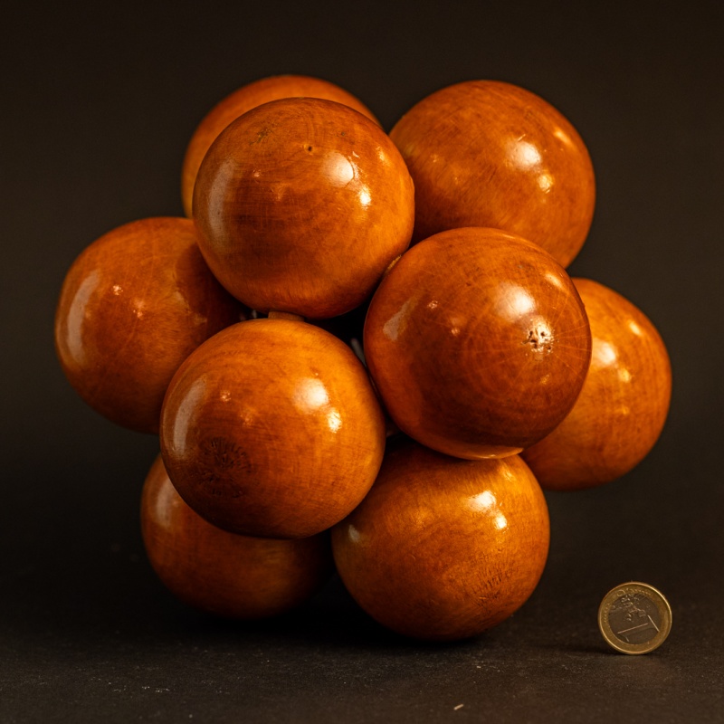 CT 779 Icoboule Geant by Arjeu