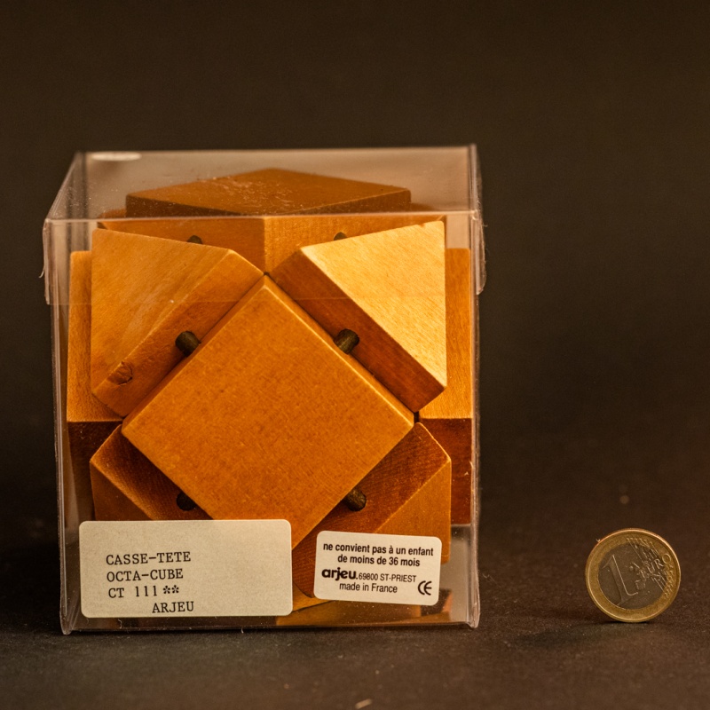 CT 111 Octa Cube – 10cm by Arjeu