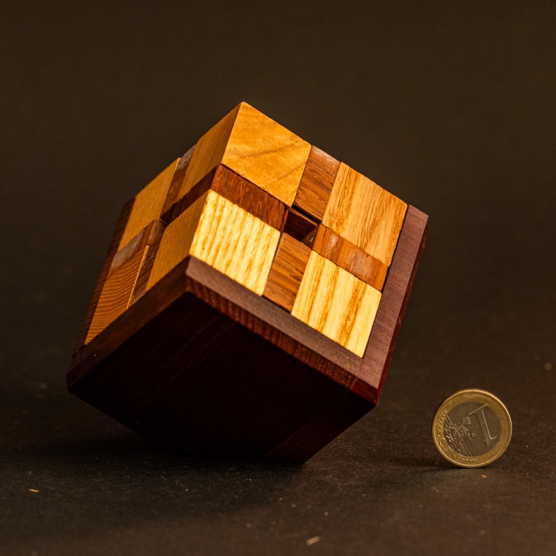 CT 437 Californie by Arjeu