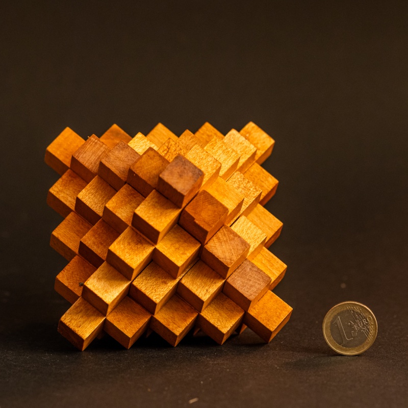 CT 44 Japanischer Kristall 33 – 10cm by Arjeu