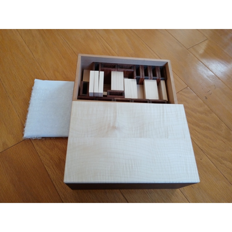 Matchbox Playground by Péter Gál