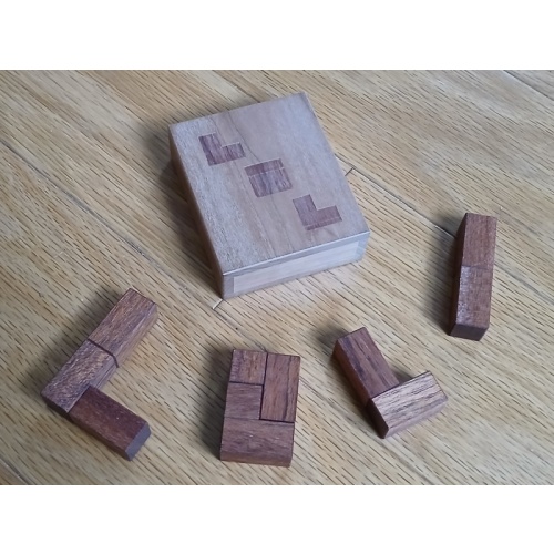 LOL by Frederic Boucher