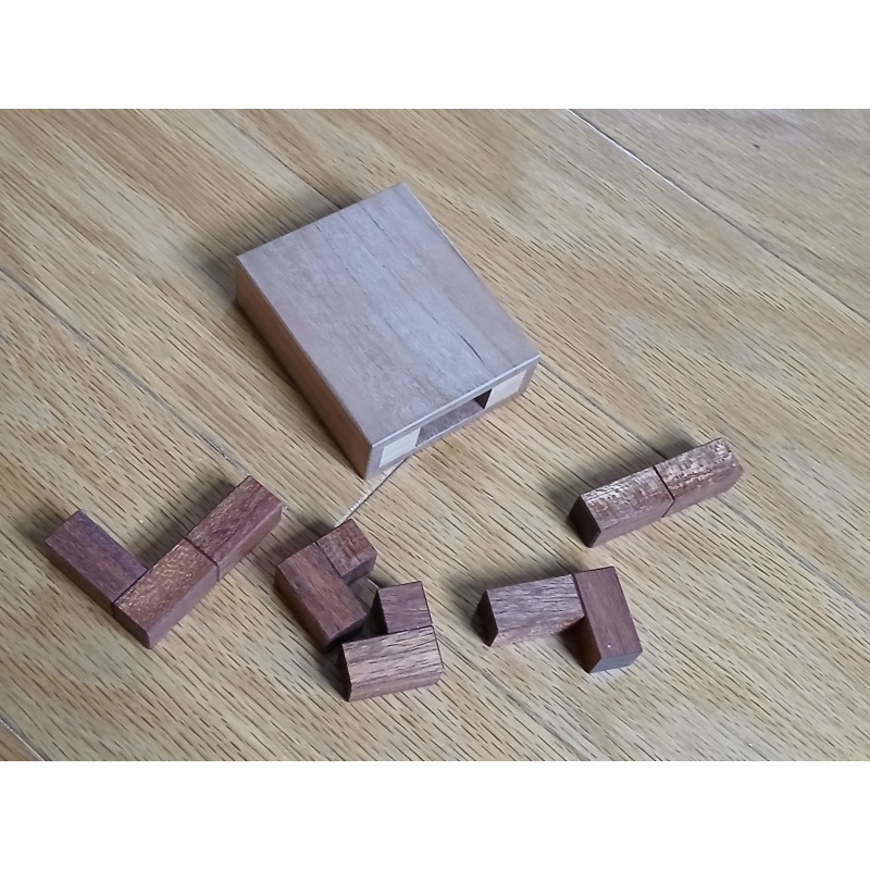 LOL by Frederic Boucher