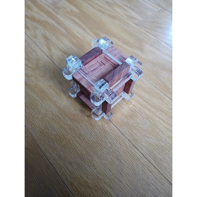 Slidebox 353 by Stephan Baumegger