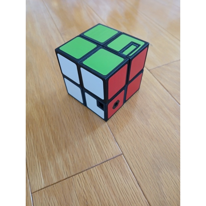 Knot-a-2x2 by Rex Perez