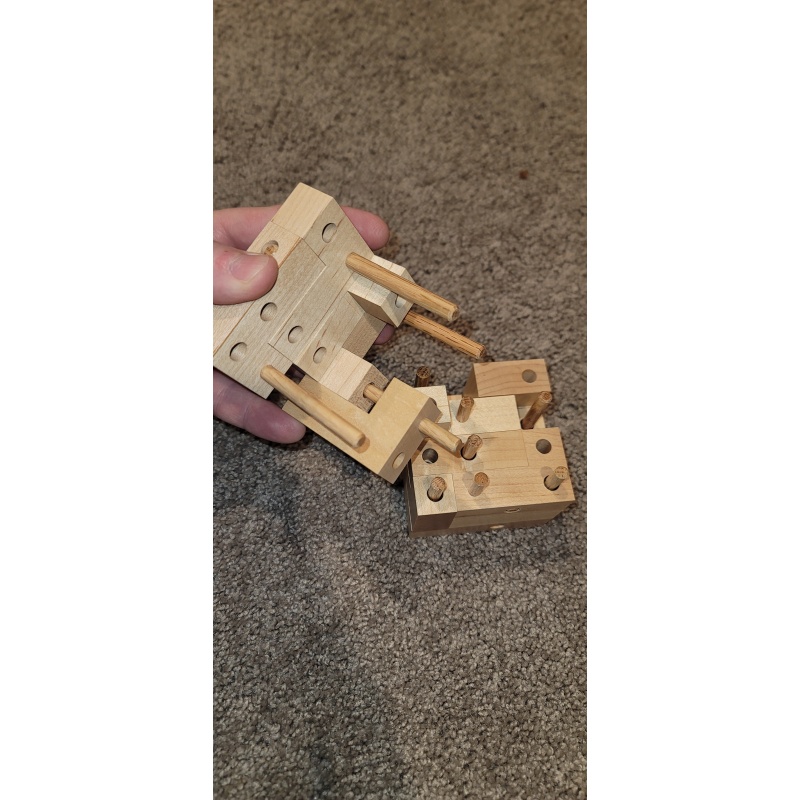 Cubicdissection: Logical Progression Interlocking Cube