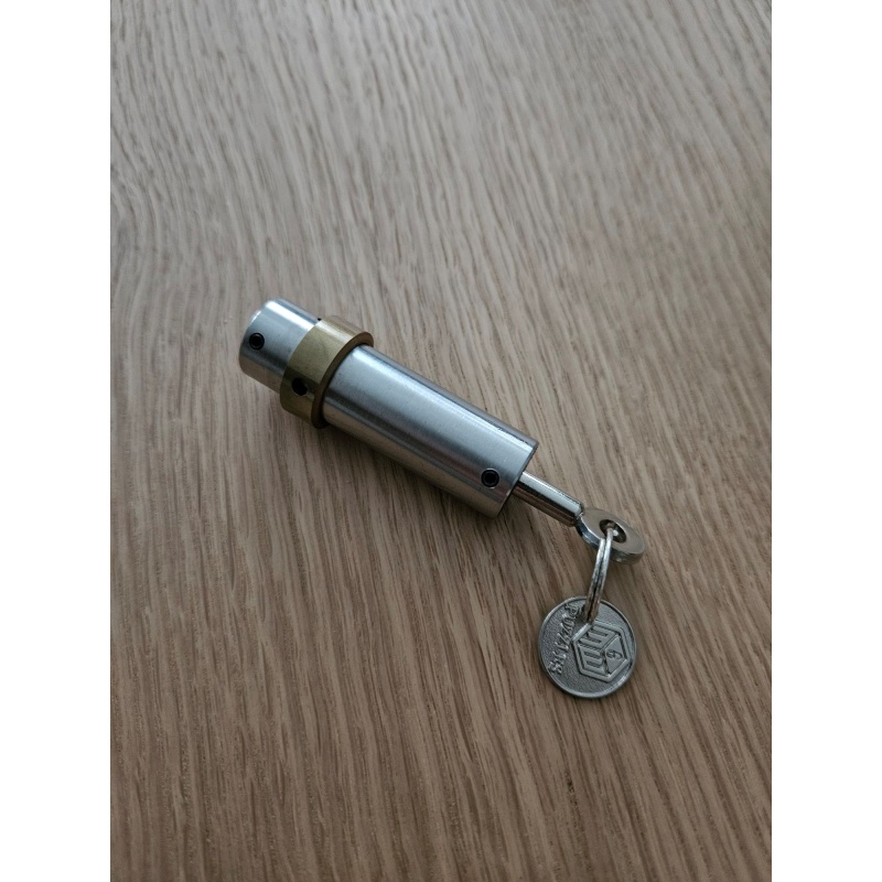 Keyring 1 by Matthew Williams